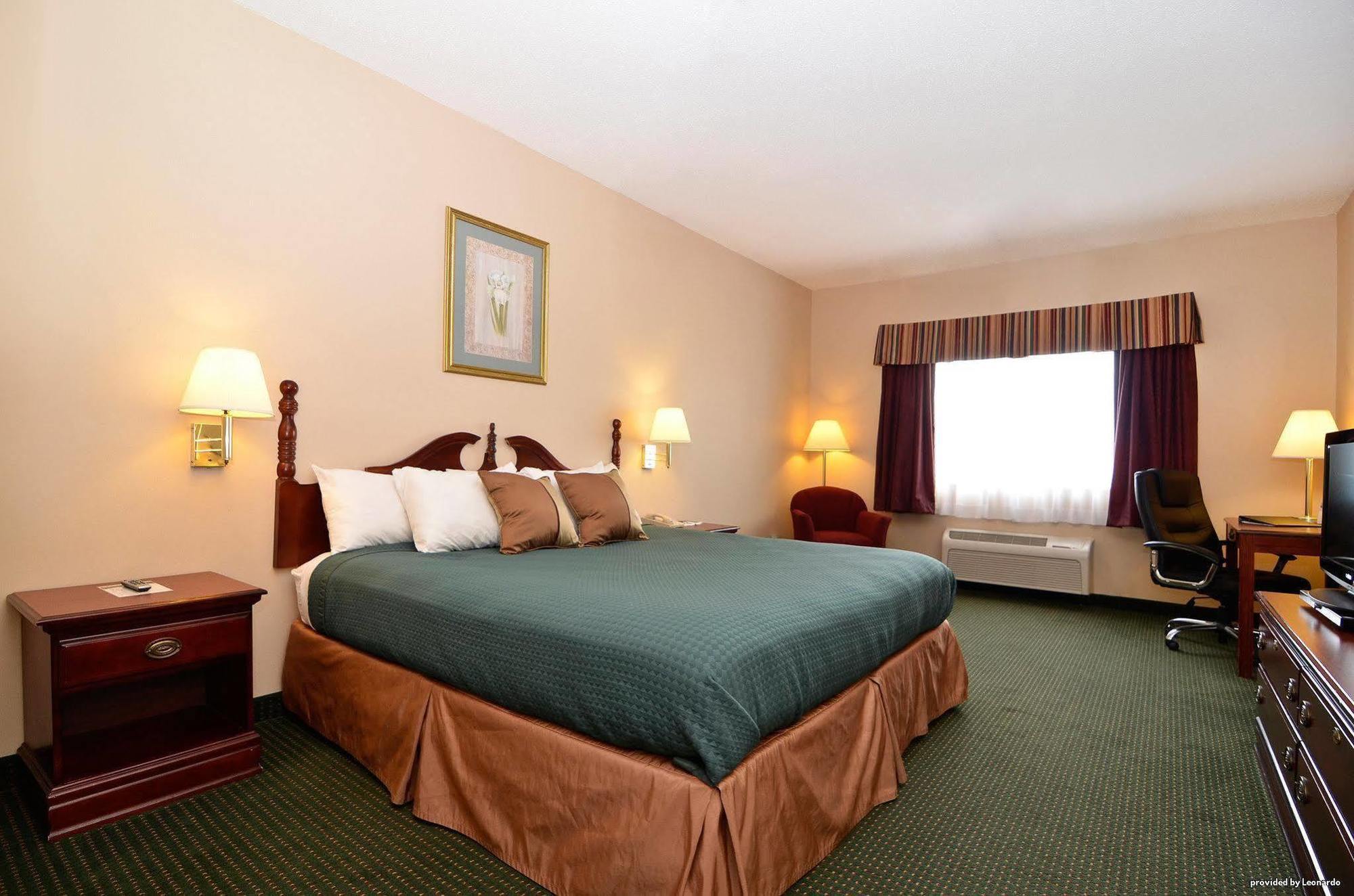 Americas Best Value Inn Wiggins Номер фото