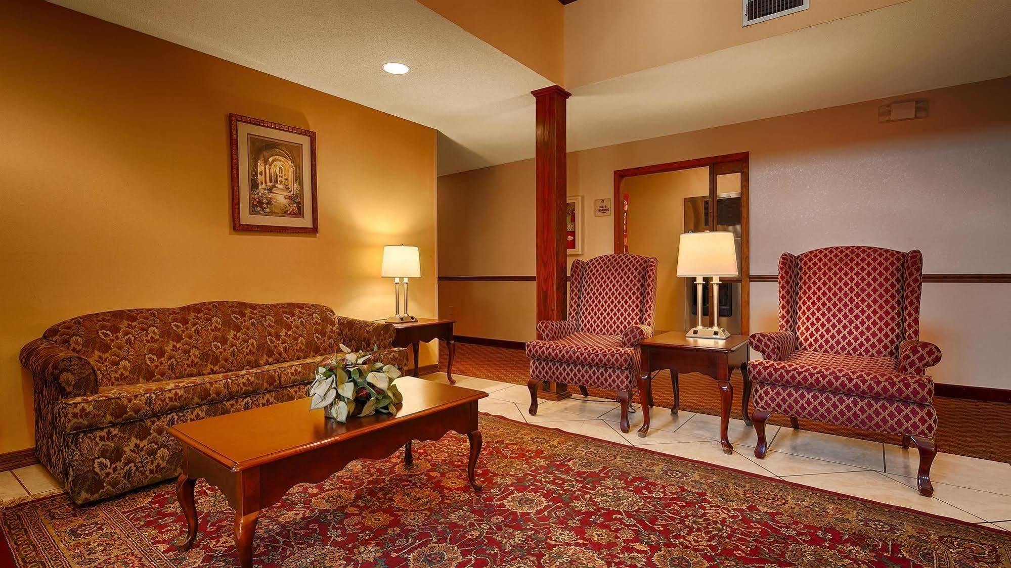 Americas Best Value Inn Wiggins Экстерьер фото