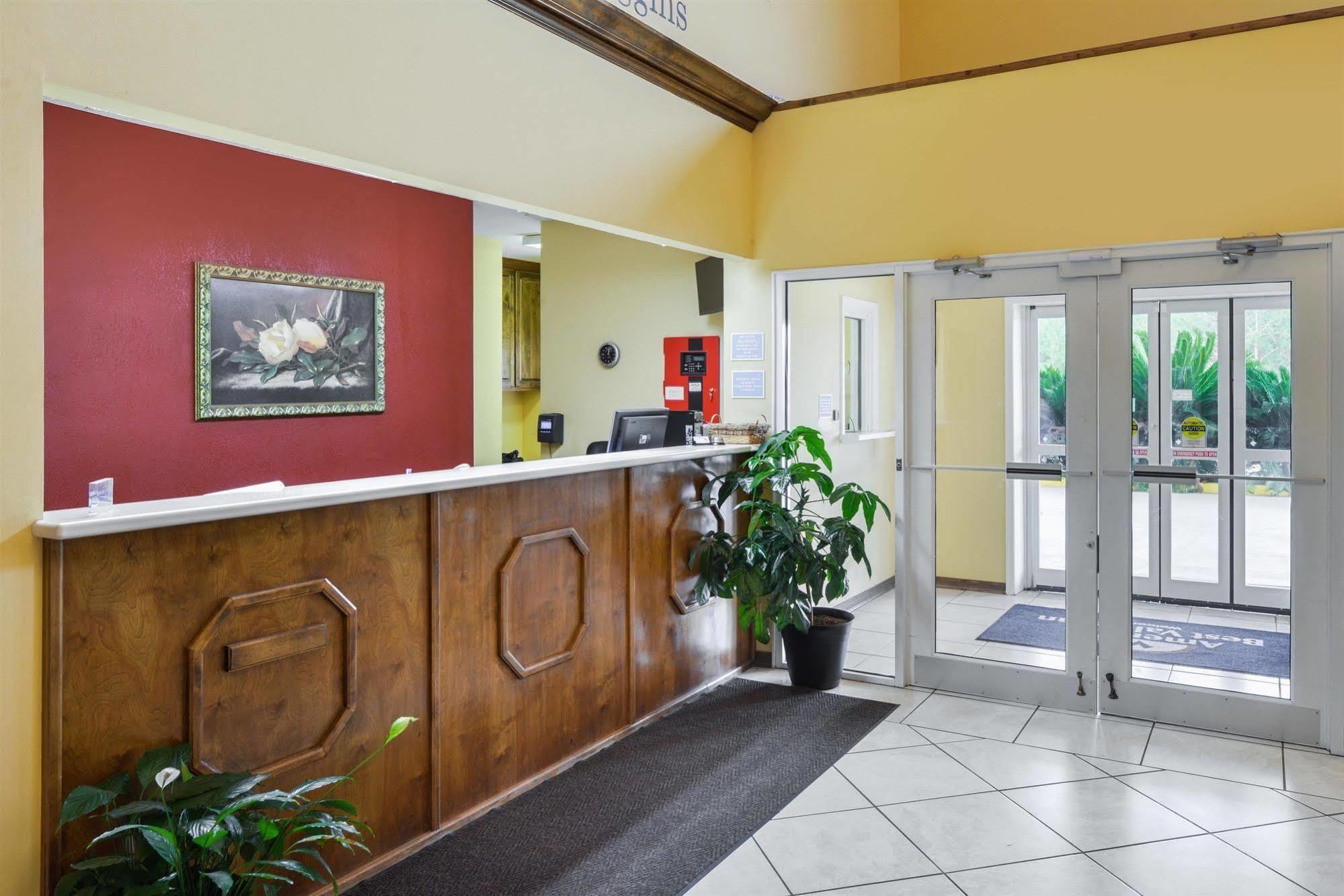 Americas Best Value Inn Wiggins Экстерьер фото