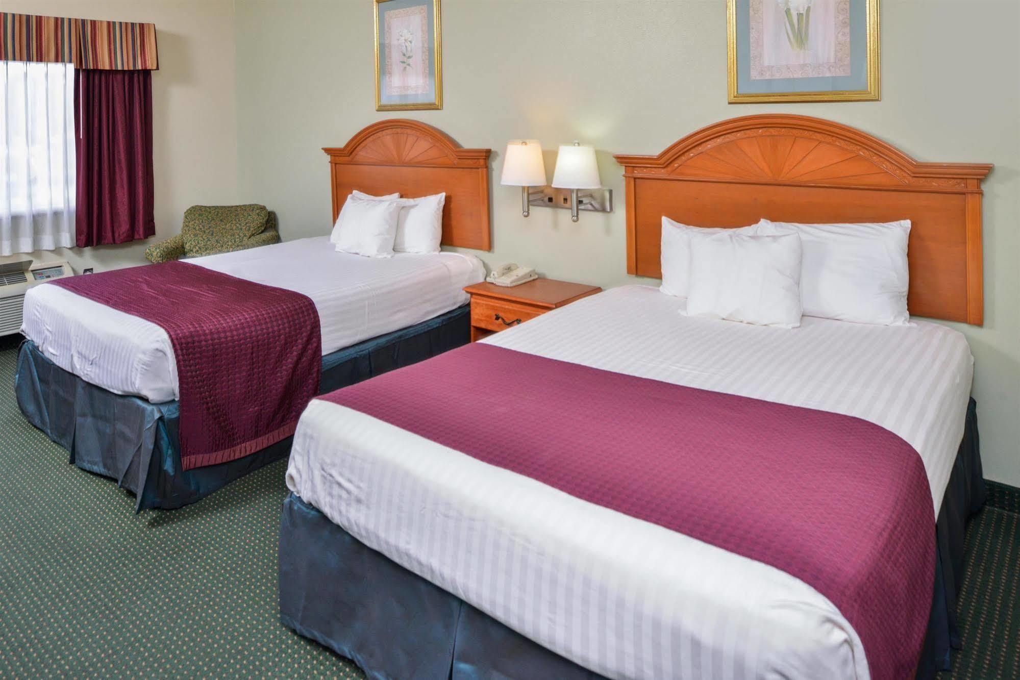 Americas Best Value Inn Wiggins Экстерьер фото